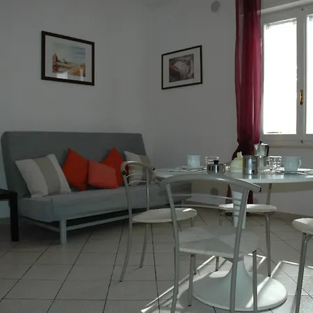 Apartmanhotel Paola E Daniela *